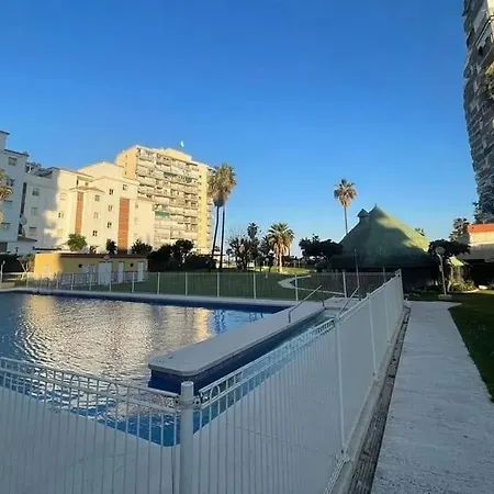 Maite , Luminoso Estudio Junto Al Mar * Benalmádena
